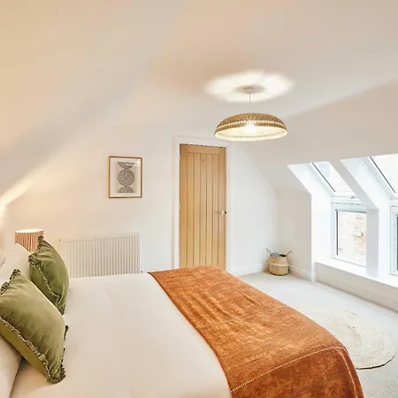 Дом отдыха Host & - The Warren Стоксли