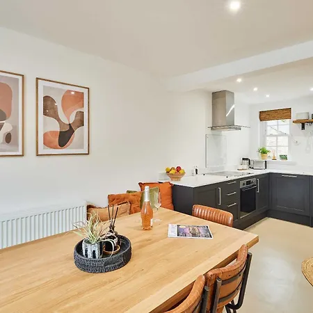 Дом отдыха Host & - The Warren Стоксли